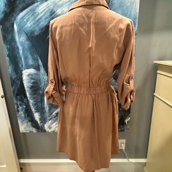 Elegant Women's Pink Button-Down Dress Tencel - Picture 3 of 7